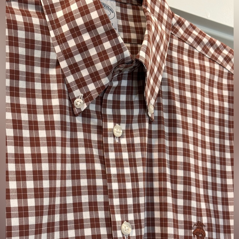Brooks Brothers Regent Fit Collared Long Sleeve Shirt - Size Medium M